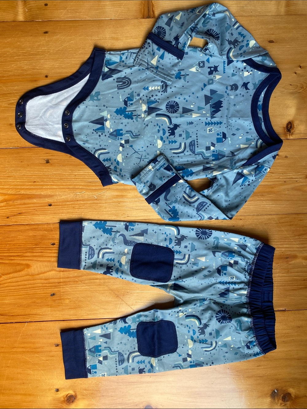 Patagonia baby Capilene baselayer set